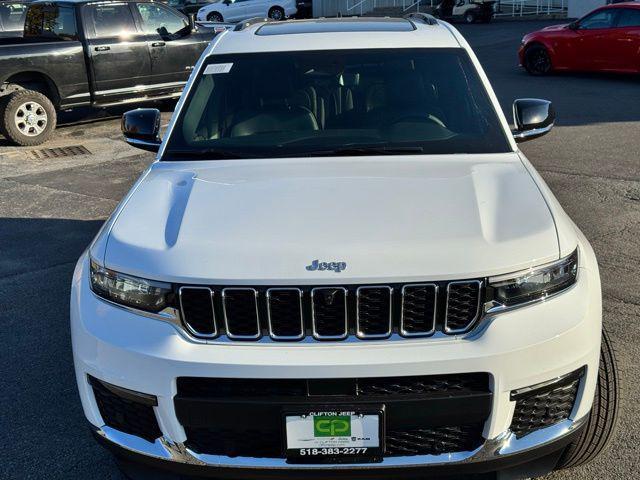 new 2025 Jeep Grand Cherokee car, priced at $55,235