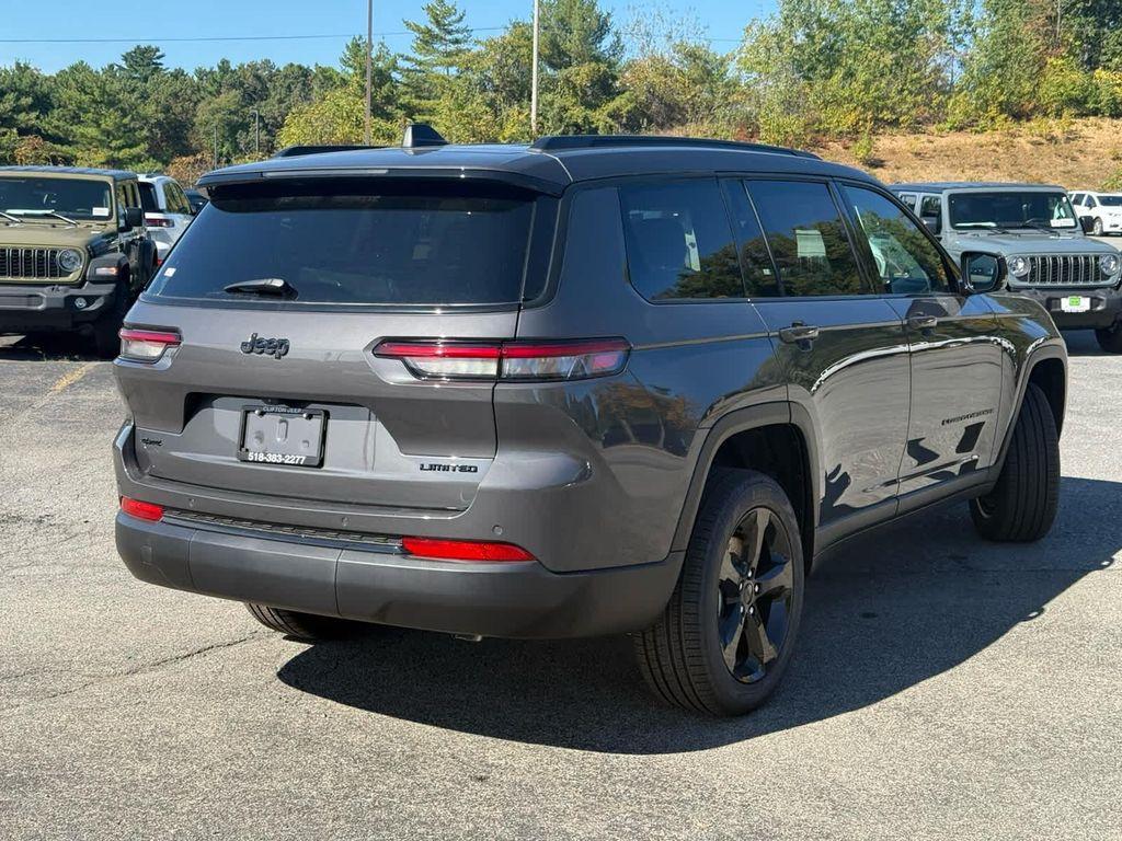 new 2025 Jeep Grand Cherokee car, priced at $47,014