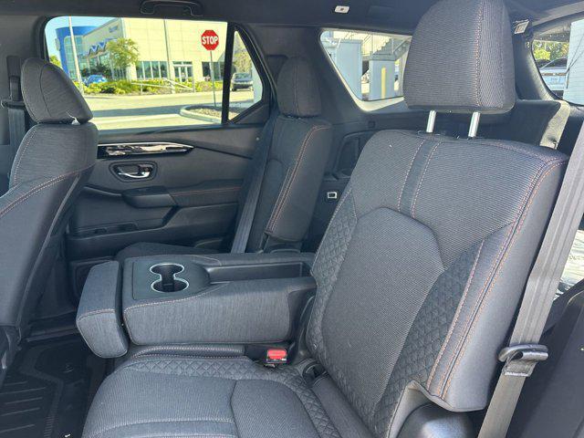 new 2025 Honda Pilot car, priced at $40,049