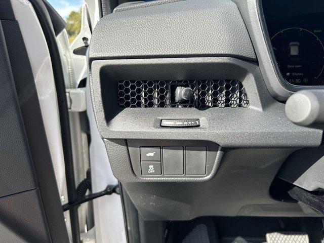 new 2025 Honda CR-V Hybrid car, priced at $35,097