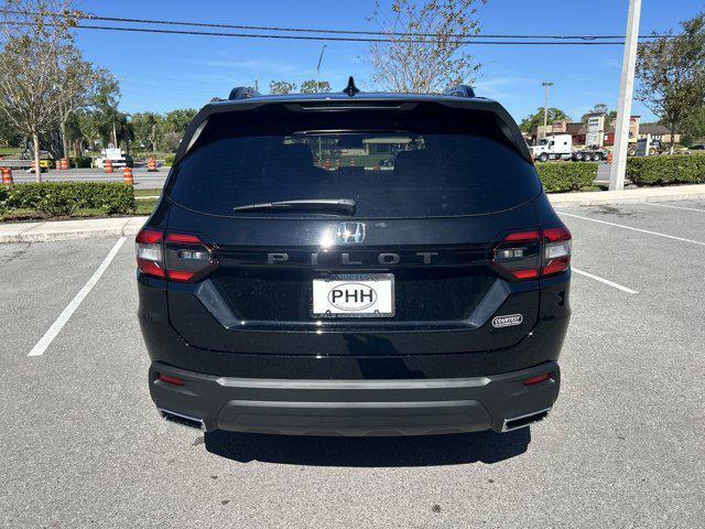new 2025 Honda Pilot car, priced at $40,049