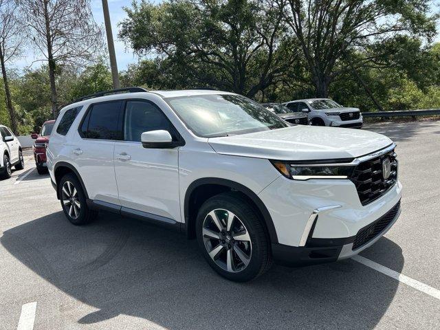 new 2025 Honda Pilot car, priced at $49,050