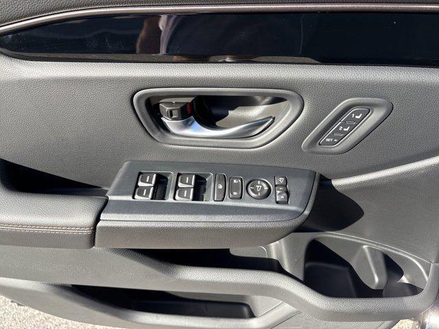 new 2025 Honda Pilot car, priced at $48,182