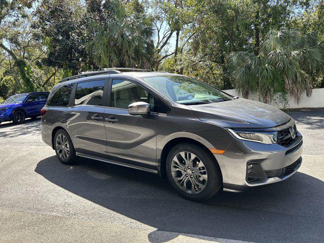 new 2025 Honda Odyssey car, priced at $47,011