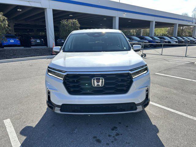 new 2025 Honda Pilot car, priced at $46,333