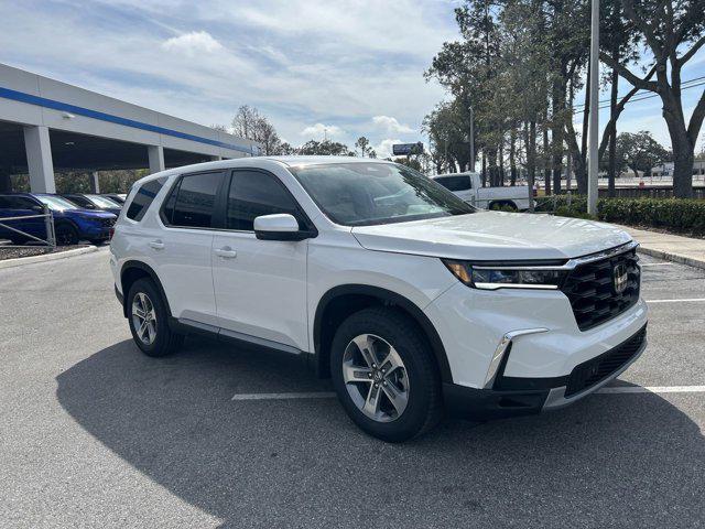 new 2025 Honda Pilot car, priced at $45,017