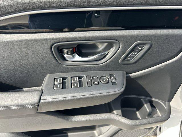 new 2025 Honda Pilot car, priced at $45,017