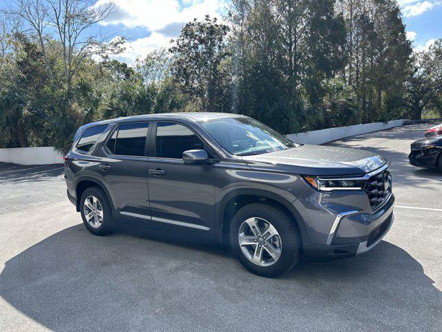 new 2025 Honda Pilot car, priced at $46,158