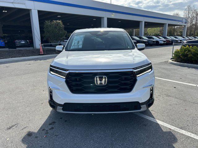 new 2025 Honda Pilot car, priced at $43,033