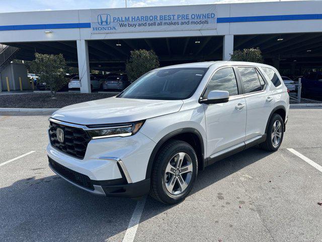new 2025 Honda Pilot car, priced at $43,033