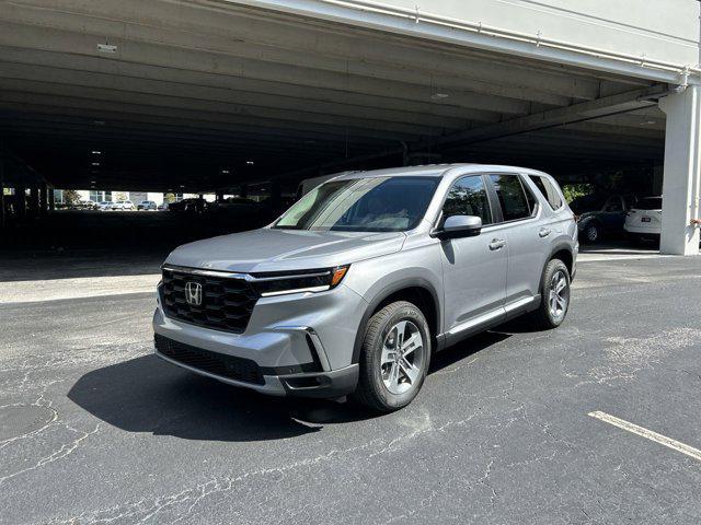 new 2025 Honda Pilot car, priced at $42,606