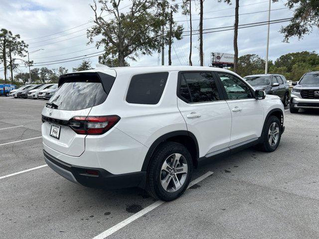 new 2025 Honda Pilot car, priced at $44,600