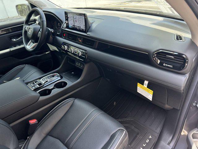 new 2025 Honda Pilot car, priced at $50,544