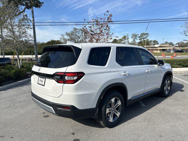 new 2025 Honda Pilot car, priced at $42,986