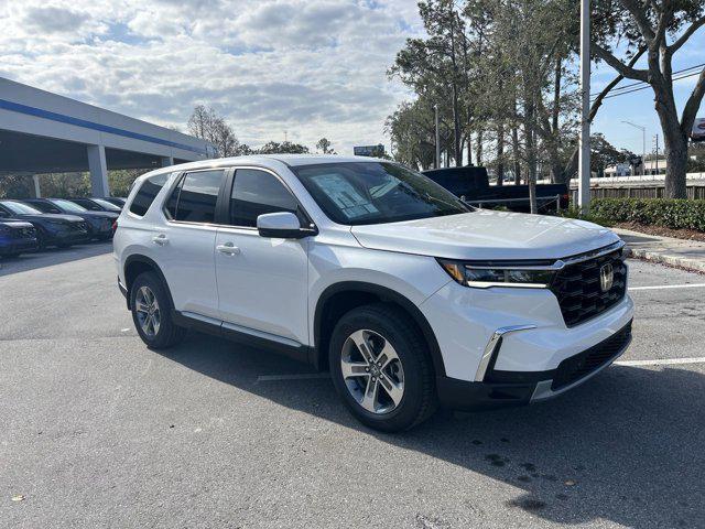 new 2025 Honda Pilot car, priced at $42,986