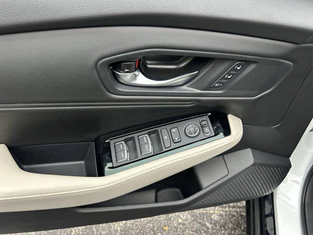 new 2025 Honda Accord Hybrid car, priced at $38,327