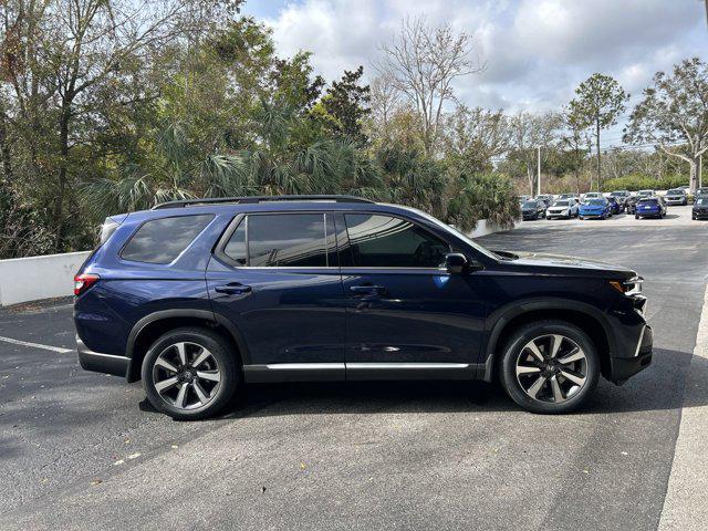 new 2025 Honda Pilot car, priced at $45,623