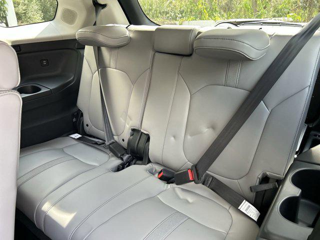 new 2025 Honda Pilot car, priced at $45,623