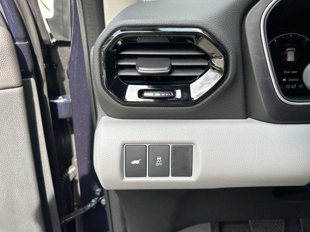 new 2025 Honda Pilot car, priced at $45,623