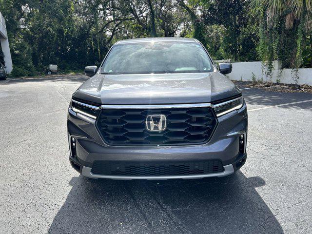 new 2025 Honda Pilot car, priced at $46,158