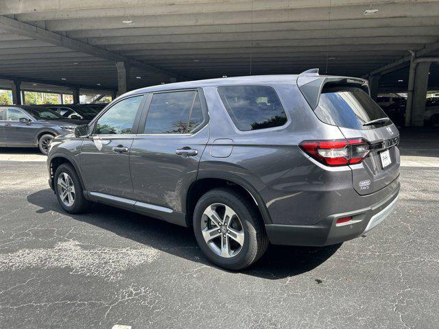 new 2025 Honda Pilot car, priced at $46,158