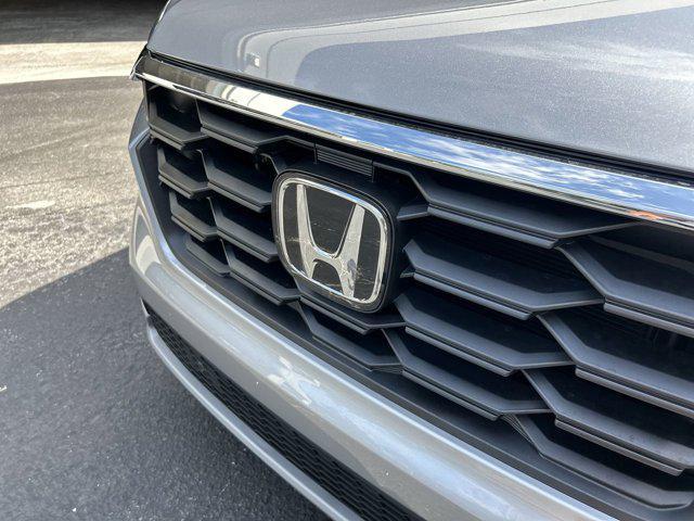 new 2025 Honda Pilot car, priced at $44,950