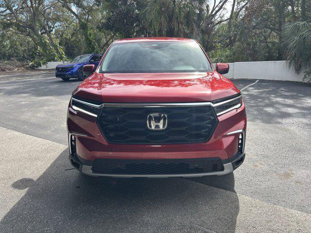 new 2025 Honda Pilot car, priced at $43,929