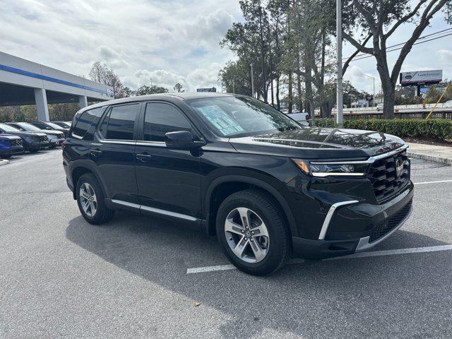 new 2025 Honda Pilot car, priced at $45,948
