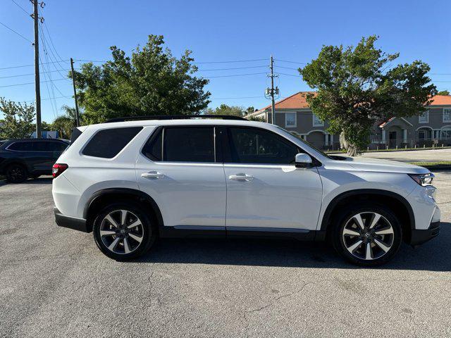 new 2025 Honda Pilot car, priced at $46,005