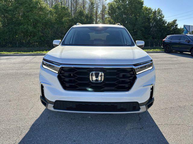 new 2025 Honda Pilot car, priced at $46,005