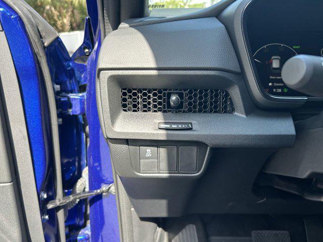 new 2025 Honda CR-V Hybrid car, priced at $36,493