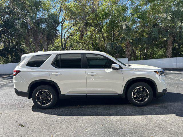 new 2025 Honda Pilot car, priced at $47,215