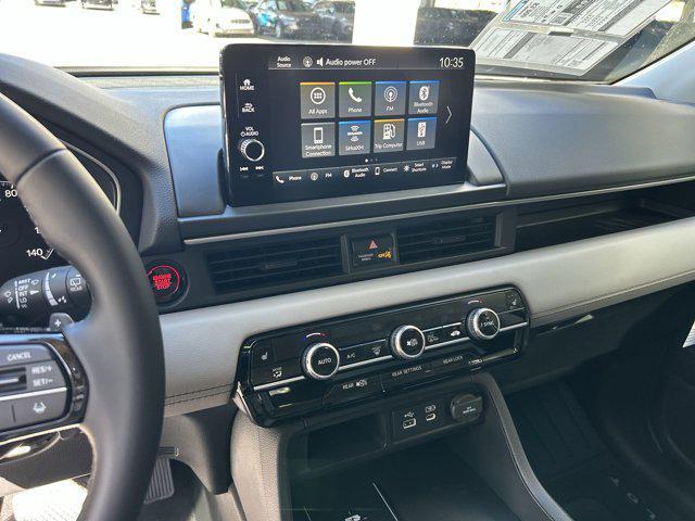 new 2025 Honda Pilot car, priced at $47,215