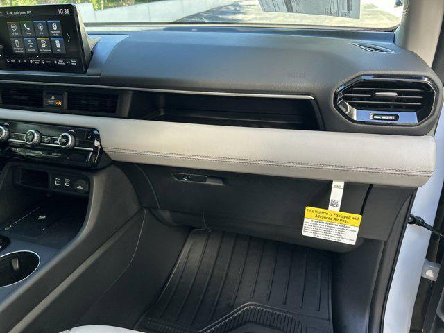 new 2025 Honda Pilot car, priced at $47,215