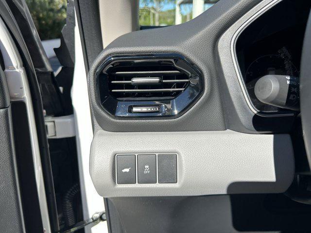 new 2025 Honda Pilot car, priced at $47,215