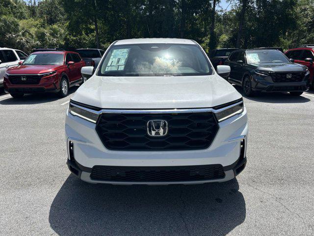 new 2025 Honda Pilot car, priced at $44,348