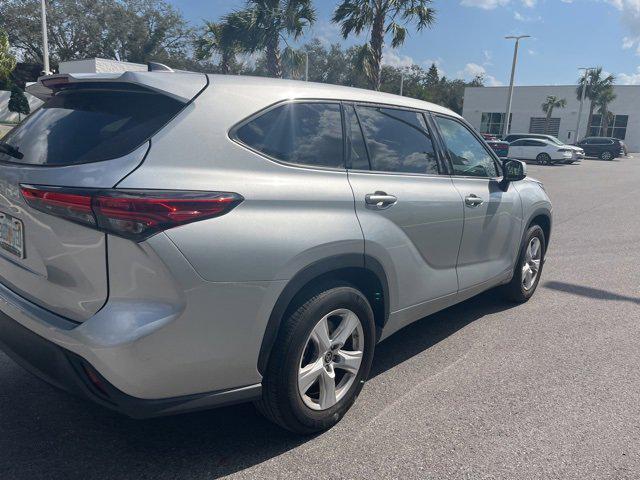 used 2022 Toyota Highlander car, priced at $29,550