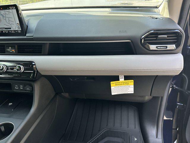 new 2025 Honda Pilot car, priced at $47,205