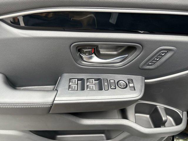 new 2025 Honda Pilot car, priced at $43,154