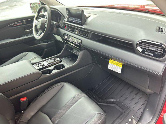 new 2025 Honda Pilot car, priced at $43,033