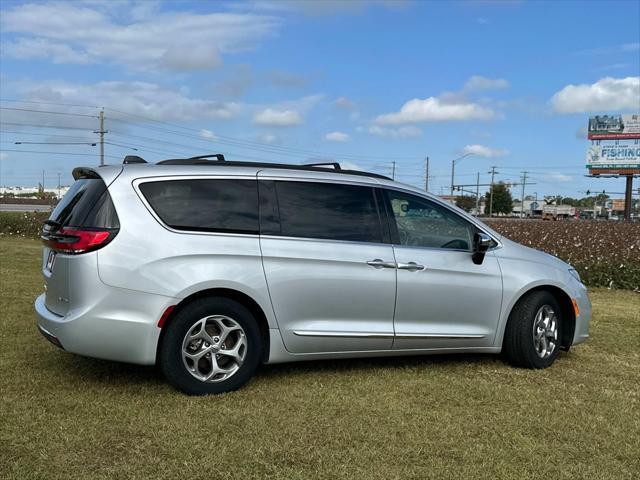 used 2023 Chrysler Pacifica car, priced at $32,839