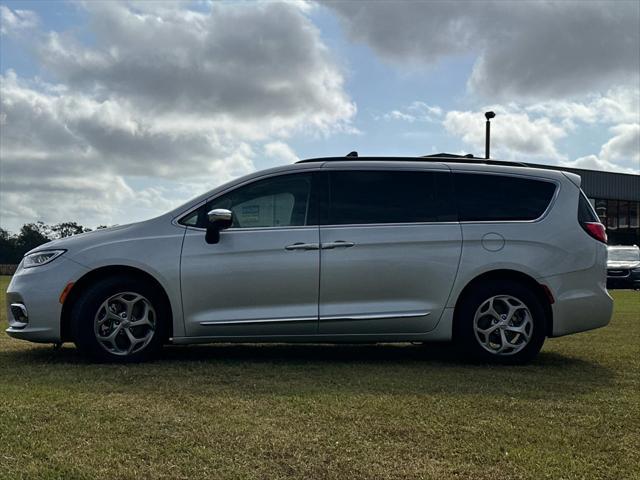 used 2023 Chrysler Pacifica car, priced at $32,839