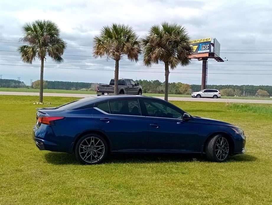 used 2023 Nissan Altima car, priced at $28,200