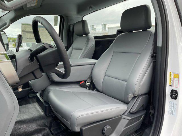 new 2025 Ford F-250 car, priced at $49,985