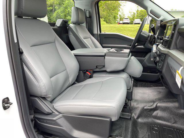 new 2025 Ford F-250 car, priced at $49,985