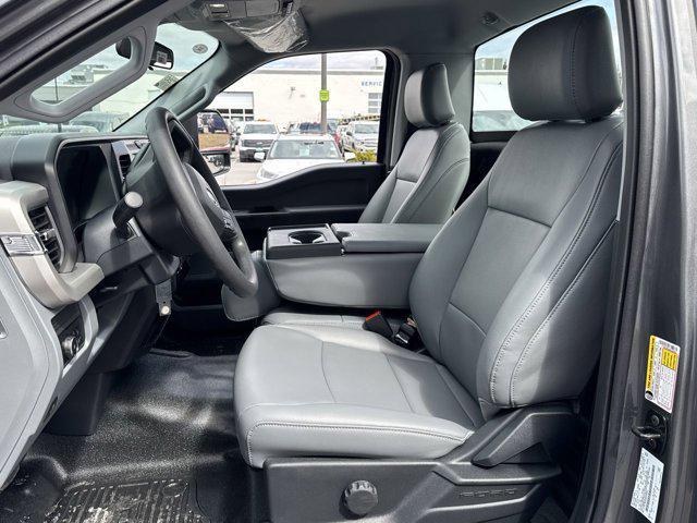 new 2025 Ford F-250 car, priced at $52,275
