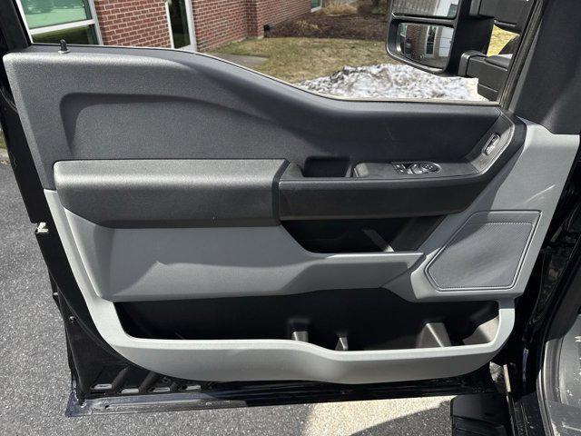 new 2025 Ford F-250 car, priced at $52,275