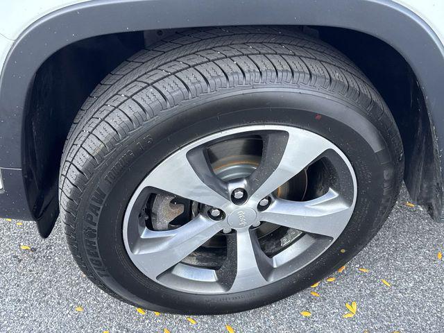 used 2021 Jeep Cherokee car, priced at $23,000