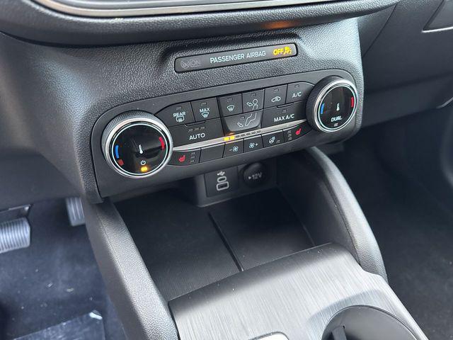 new 2025 Ford Escape car, priced at $29,615