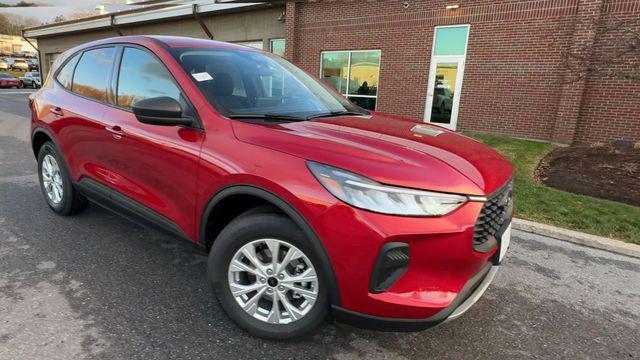 new 2025 Ford Escape car, priced at $29,615